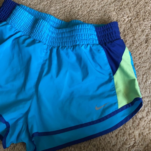 Nike Shorts - Picture 2 of 2